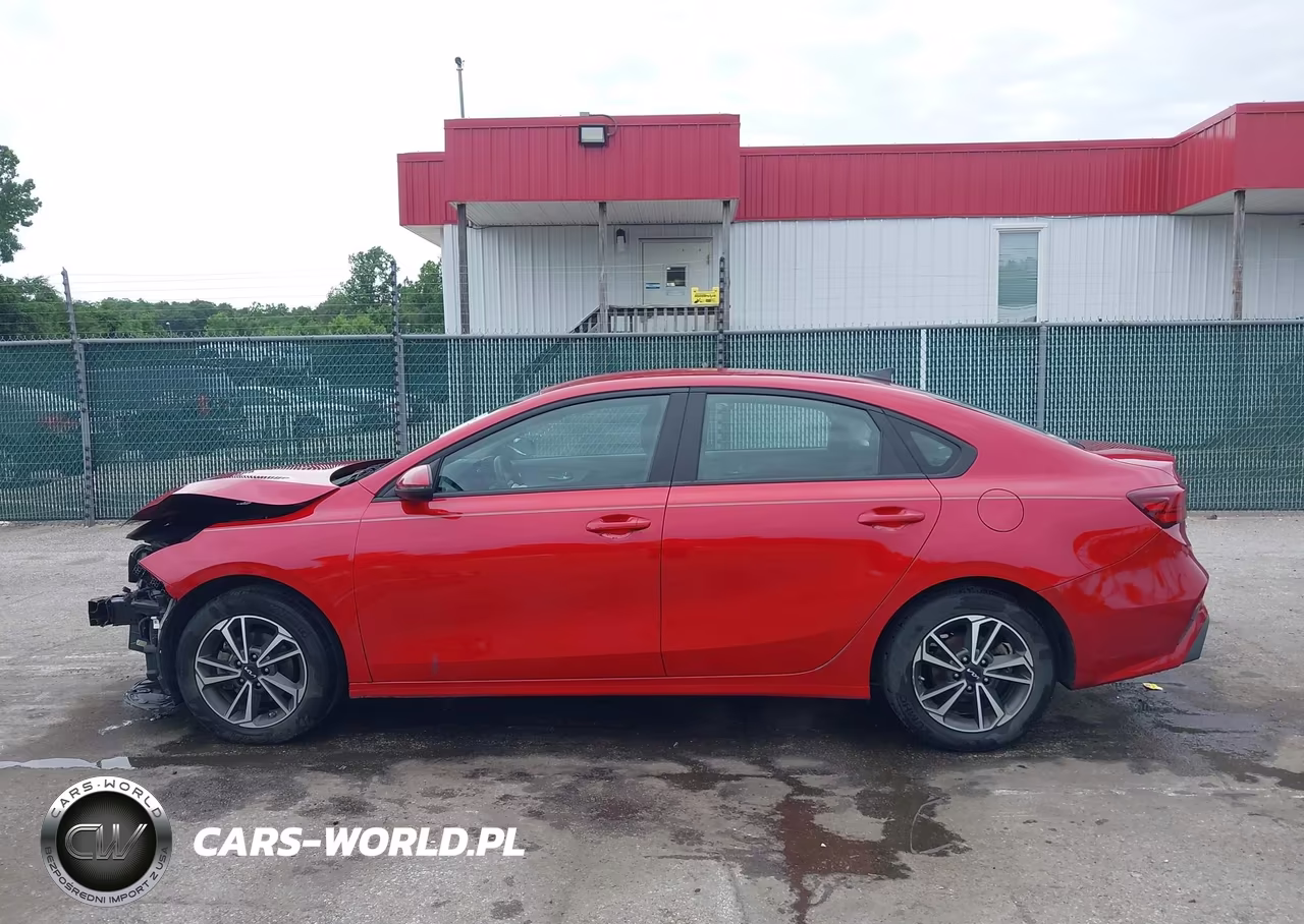 2023 Kia Forte Lxs VIN:3KPF24AD0PE592935 - 15