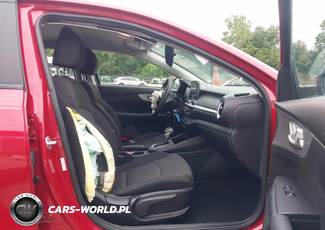 2023 Kia Forte Lxs VIN:3KPF24AD0PE592935 - 5