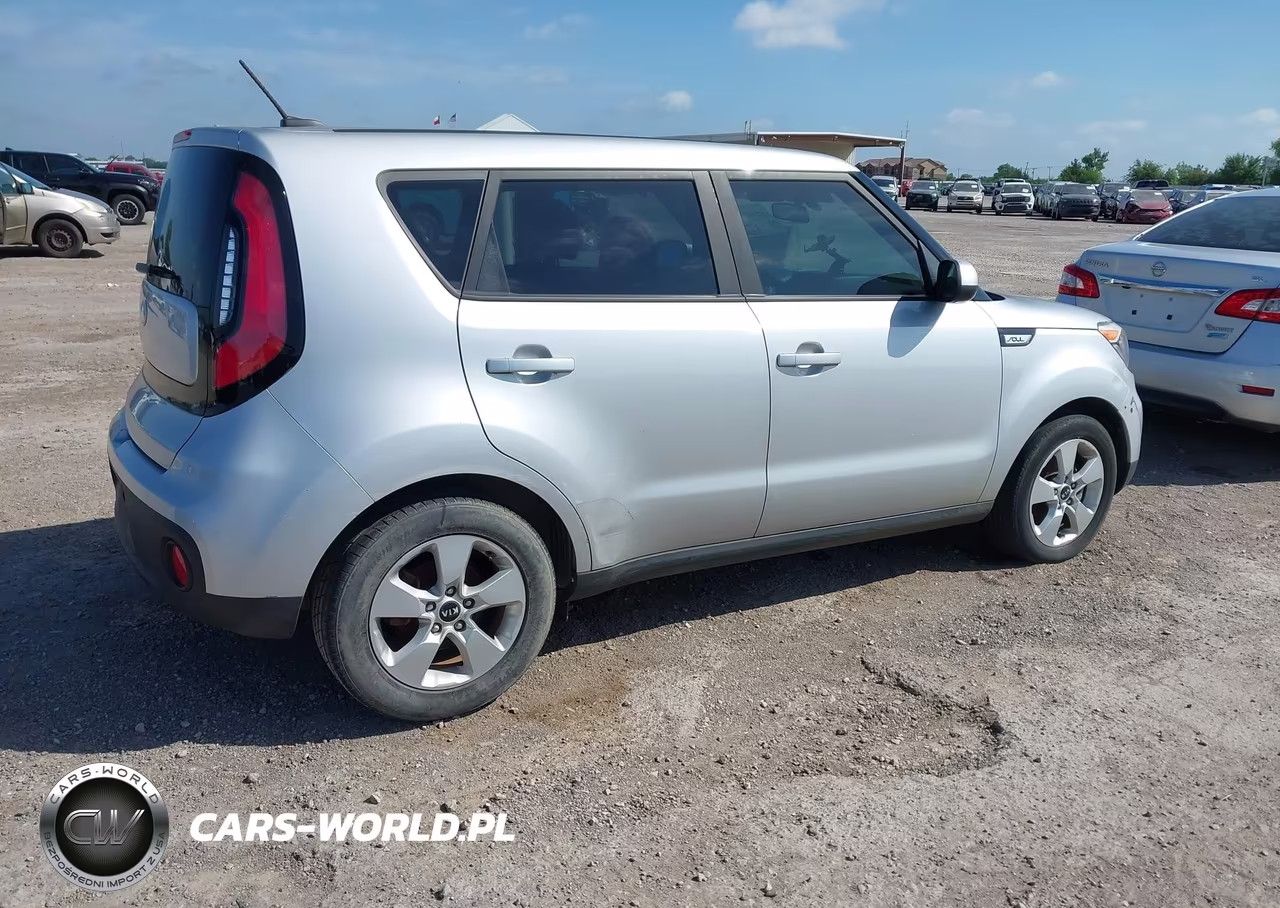 2017 Kia Soul VIN:KNDJN2A28H7493107 - 4
