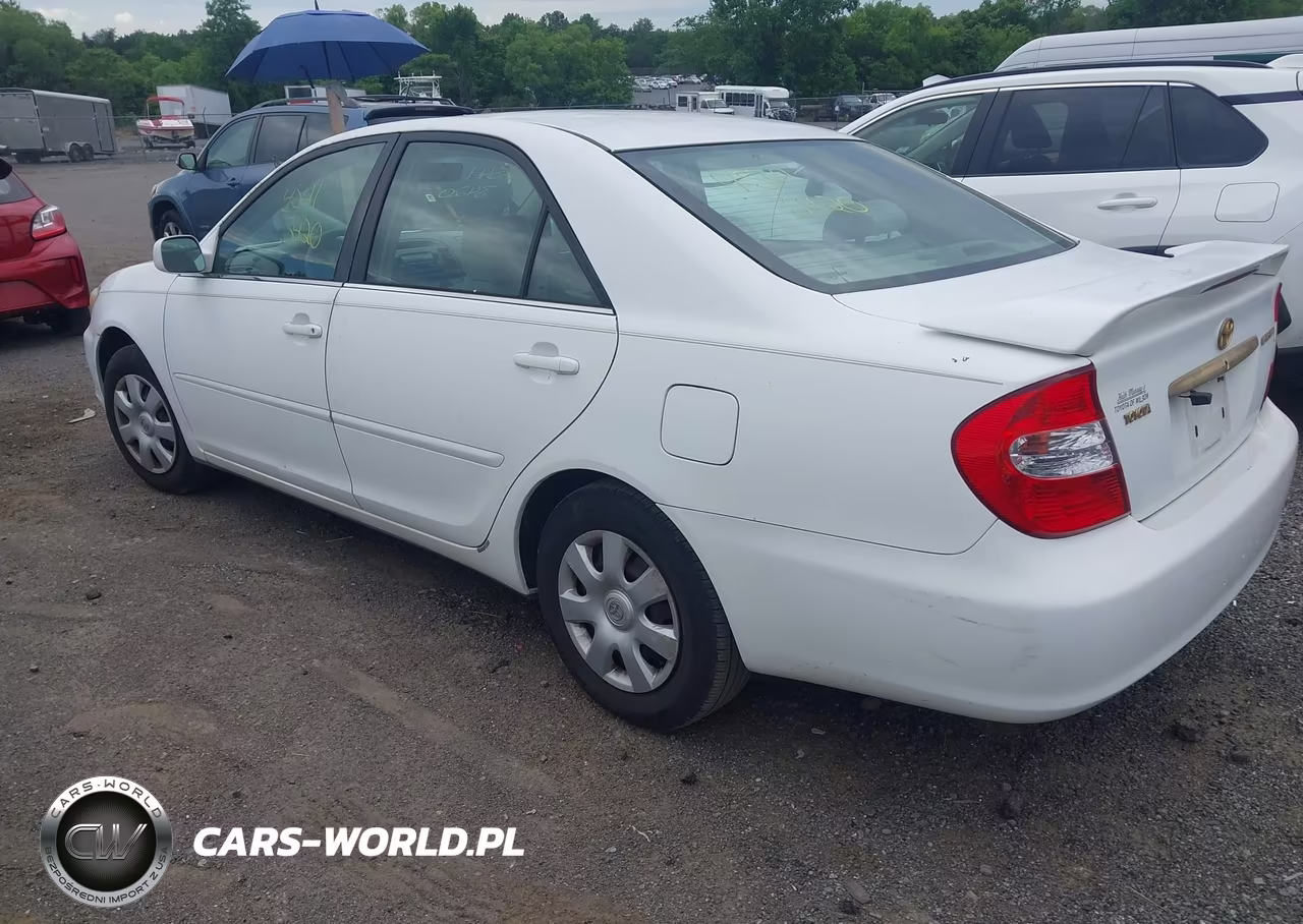2002 Toyota Camry Le VIN:4T1BE32K42U072031 - 3