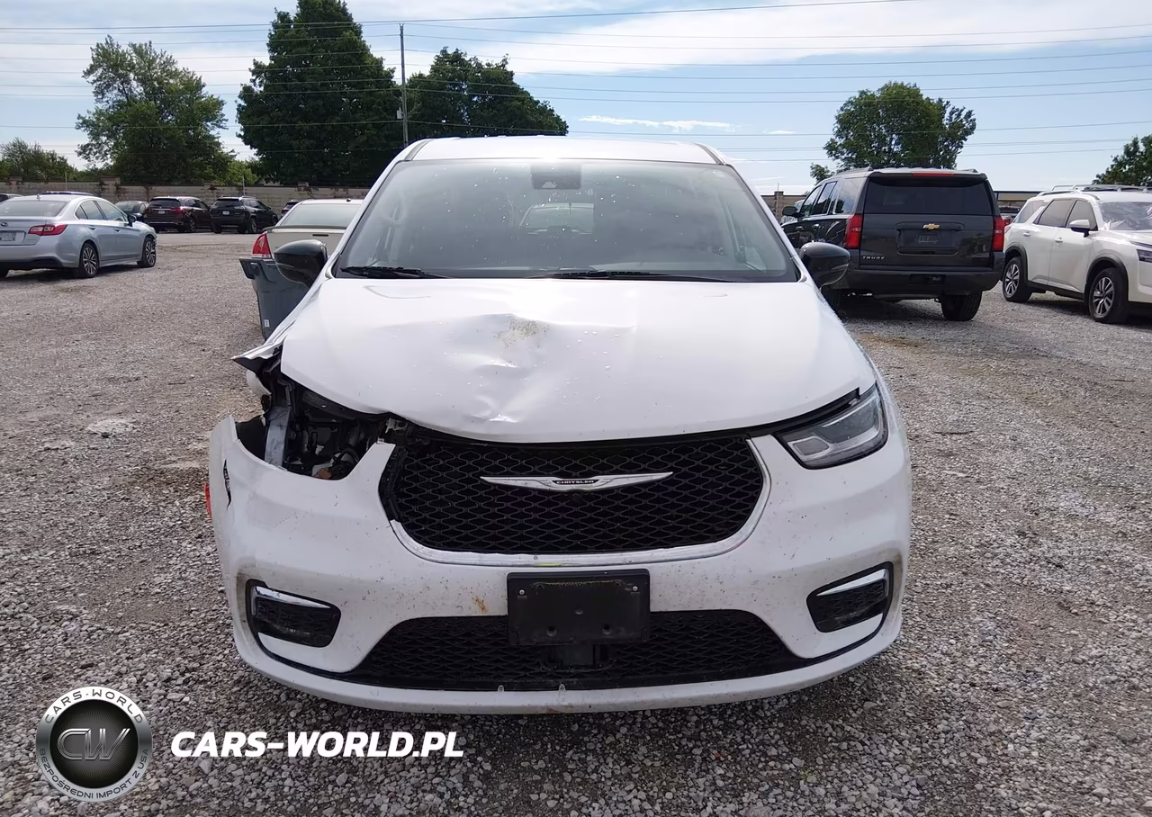 2024 Chrysler Pacifica Hybrid Select VIN:2C4RC1S72RR121890 - 12
