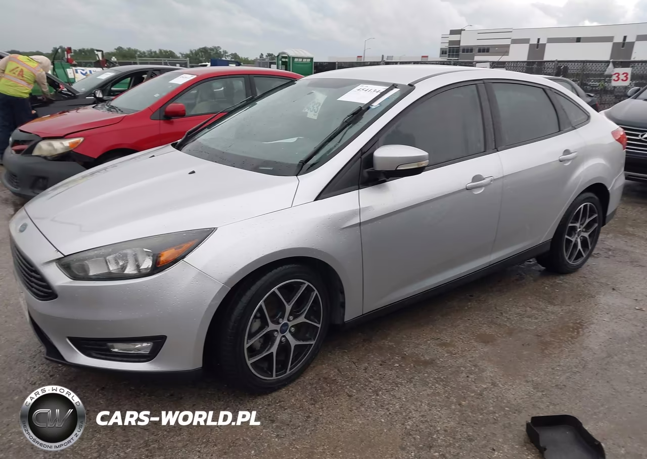 2017 Ford Focus Se VIN:1FADP3FE1HL276494 - 2