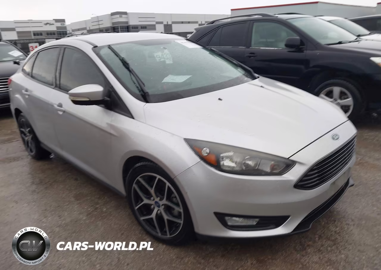 2017 Ford Focus Se VIN:1FADP3FE1HL276494 - 6