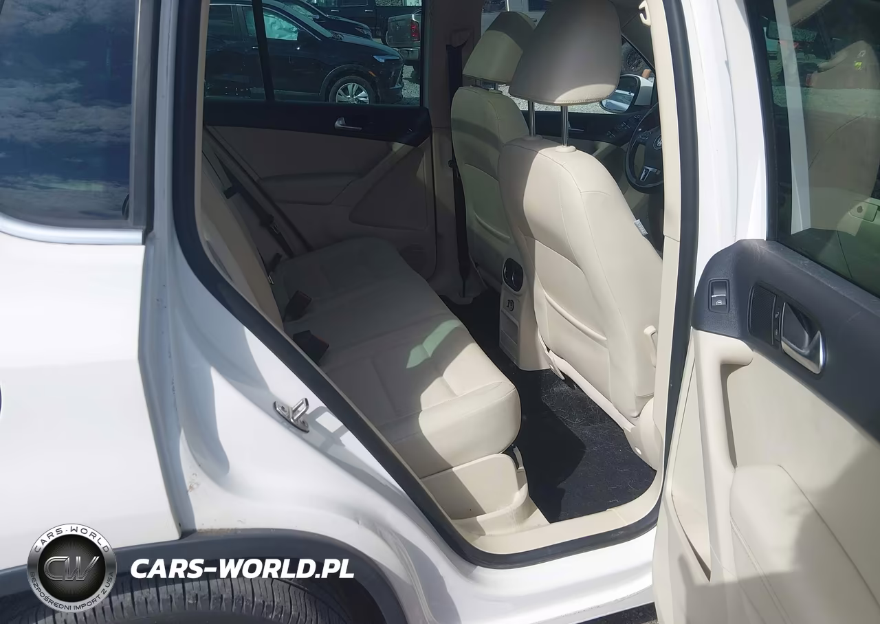2013 Volkswagen Tiguan Se VIN:WVGAV3AX7DW577738 - 8
