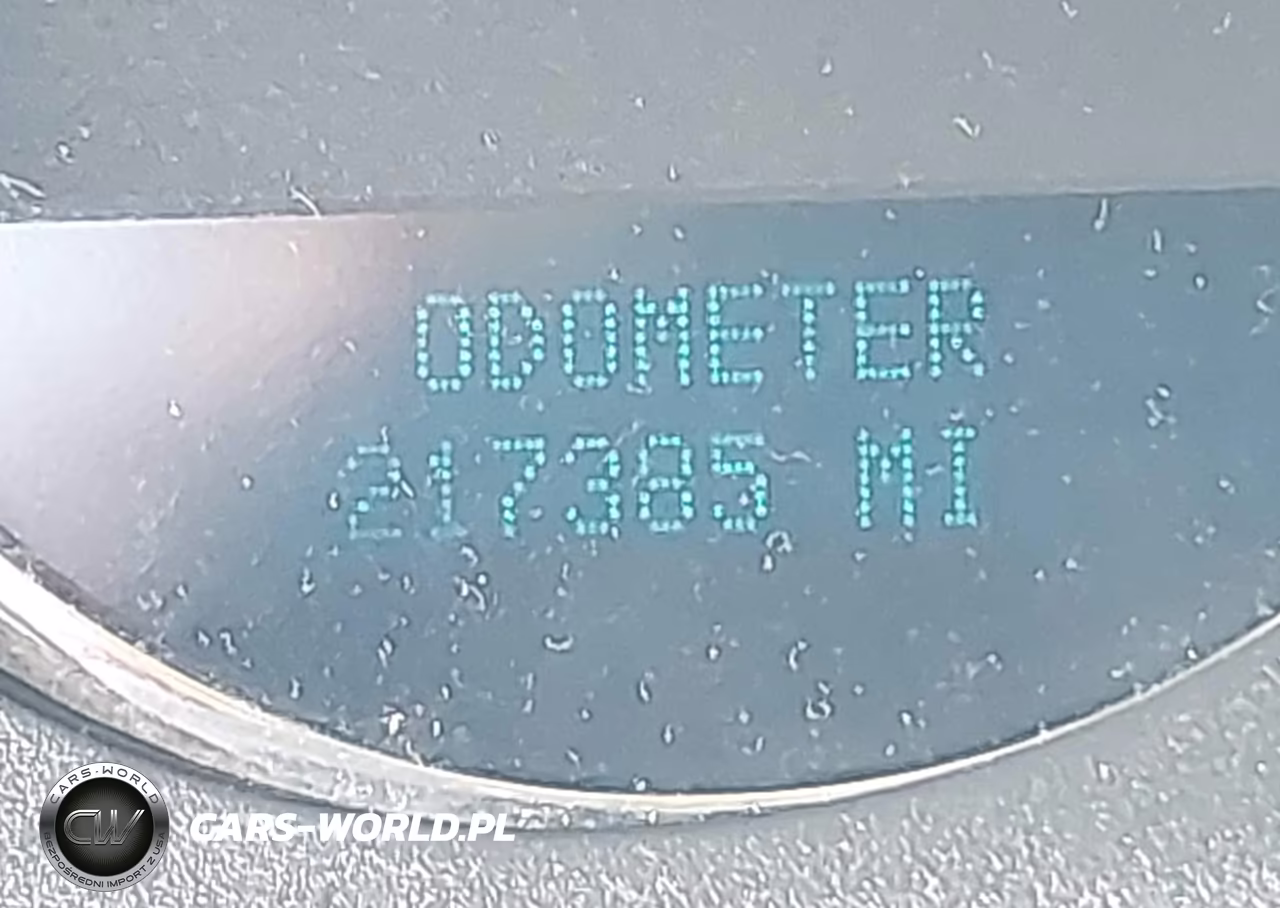 2008 Chevrolet Tahoe Ls VIN:1GNFC13CX8R249840 - 12