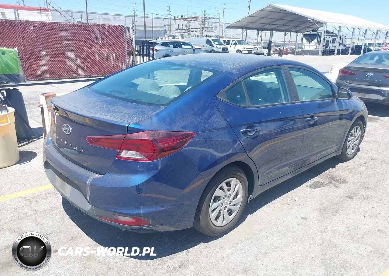 2020 Hyundai Elantra Se VIN:5NPD74LFXLH615439 - 4