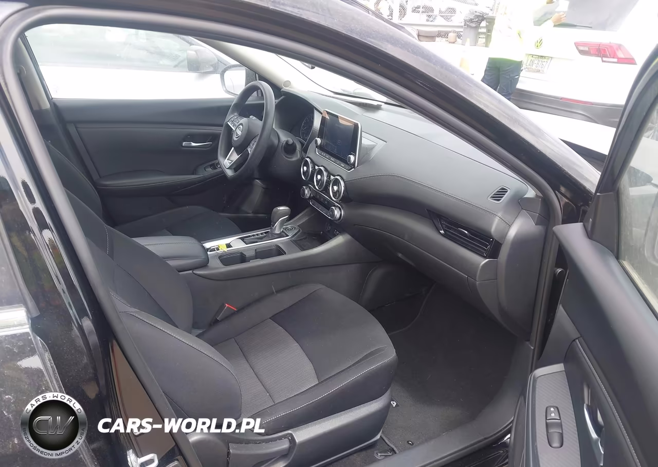 2025 Nissan Sentra Sv VIN:3N1AB8CV8SY307884 - 5