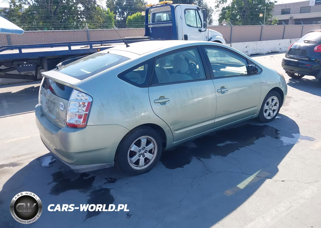 2009 Toyota Prius VIN:JTDKB20U797865117 - 4