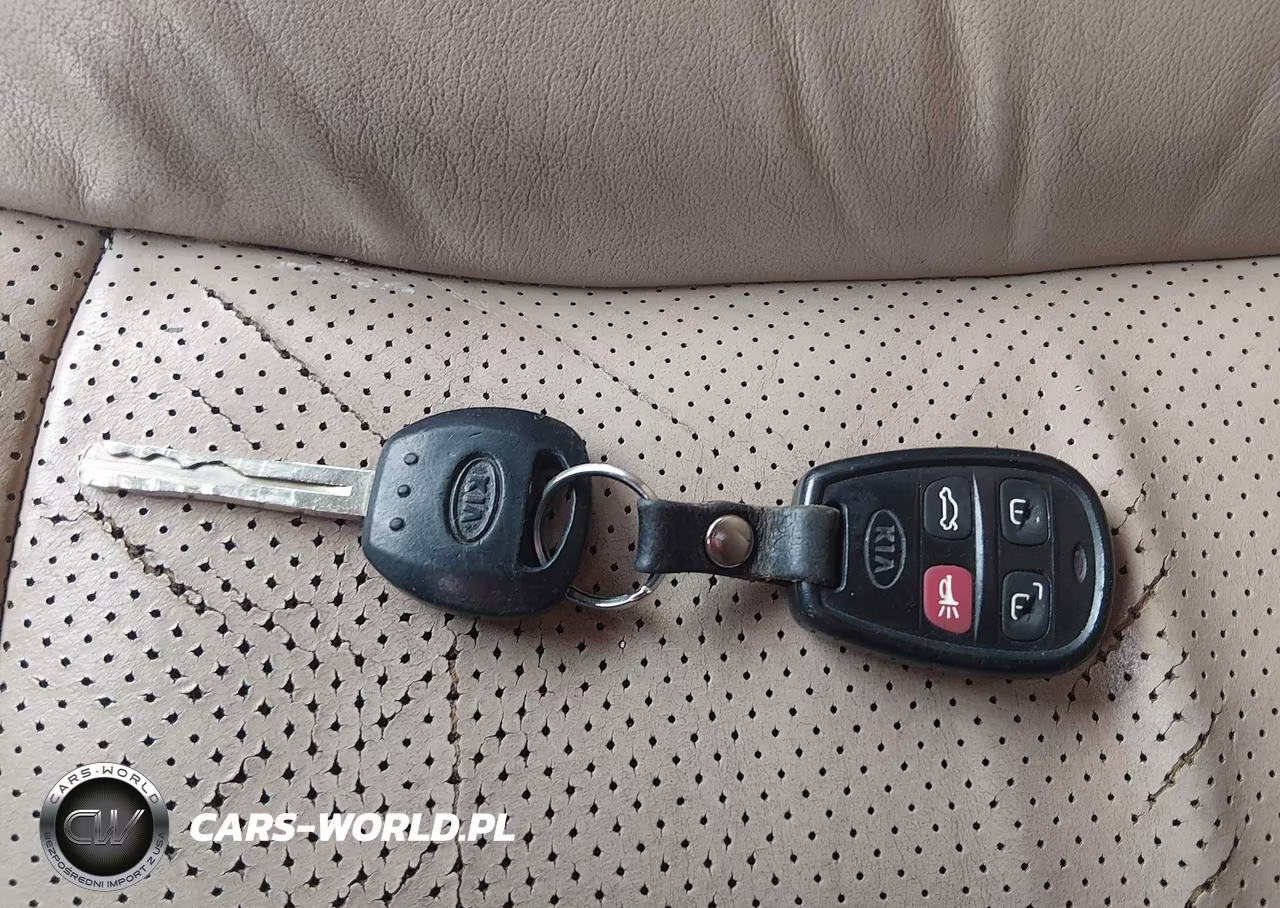 2007 Kia Amanti VIN:KNALD125675137809 - 11