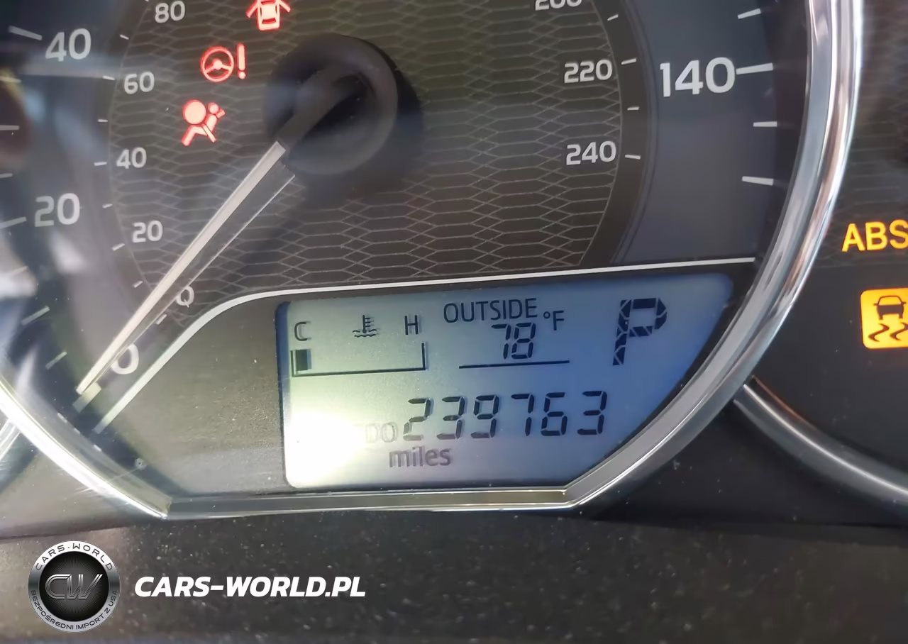 2014 Toyota Corolla Le VIN:5YFBURHE1EP010051 - 15