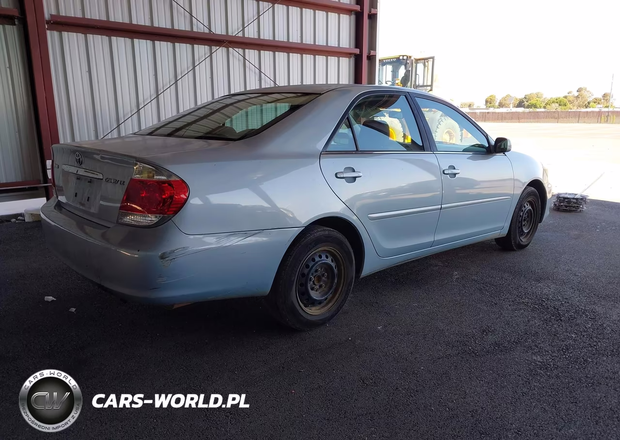 2006 Toyota Camry Le VIN:4T1BE32K16U704747 - 4