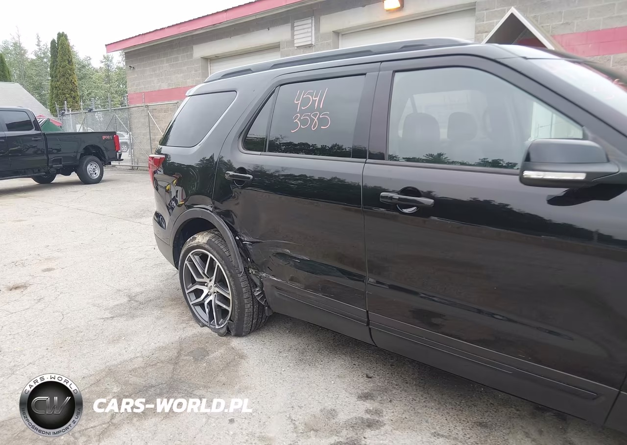 2017 Ford Explorer Sport VIN:1FM5K8GT0HGE07040 - 6