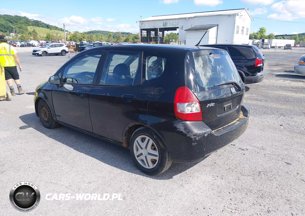 2007 Honda Fit VIN:JHMGD38457S066049 - 3