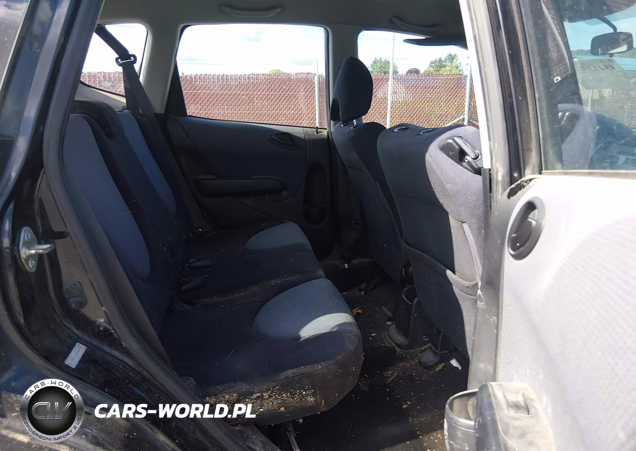 2007 Honda Fit VIN:JHMGD38457S066049 - 8