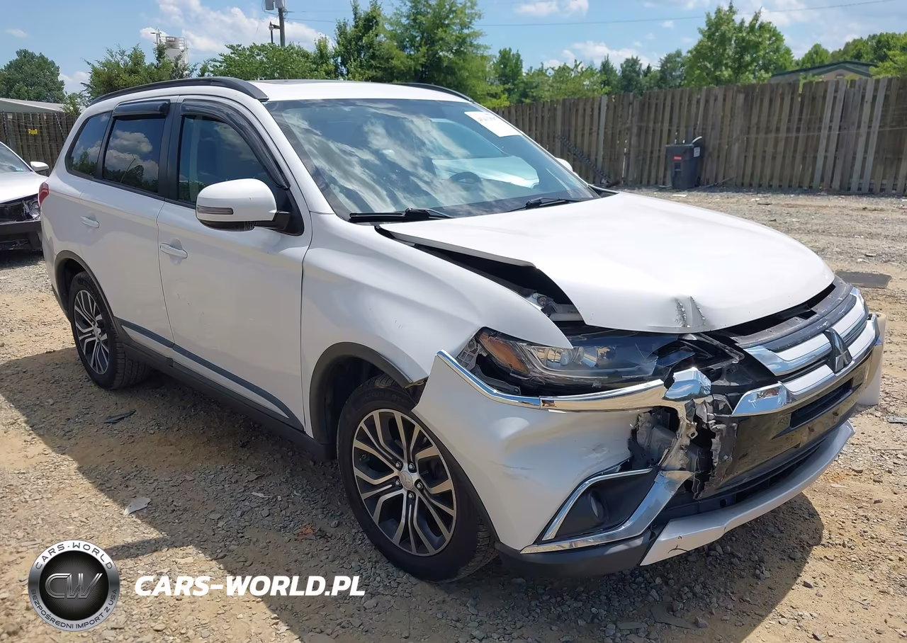 2016 Mitsubishi Outlander Es-Se-Sel – zdjęcie 1 z 11