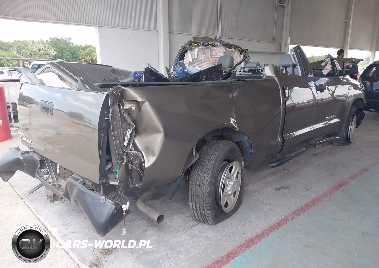 2013 Toyota Tundra Grade 5.7L V8 VIN:5TFRY5F18DX140212 - 4