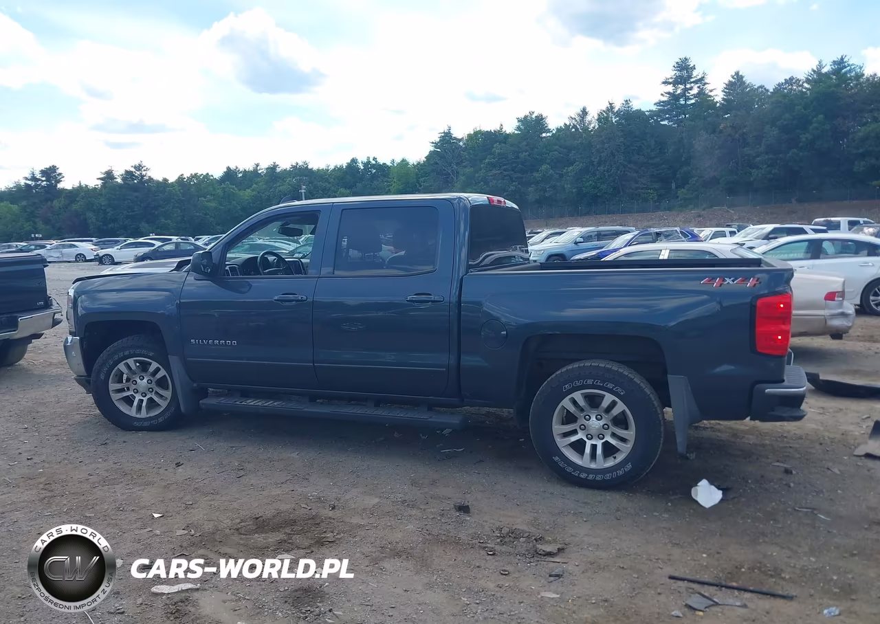 2018 Chevrolet Silverado 1500 Lt VIN:3GCUKREC8JG212368 - 13