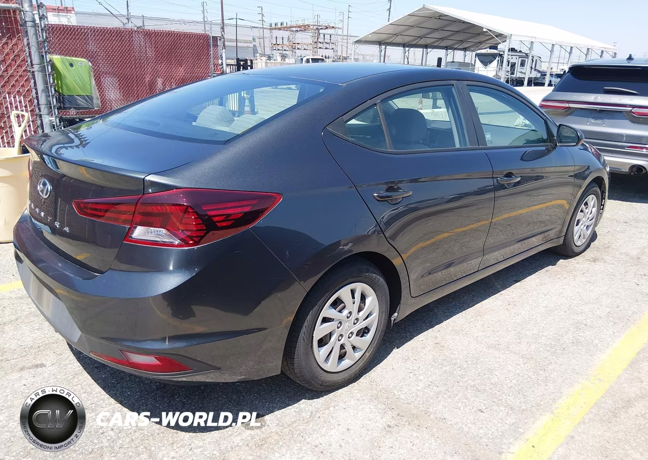 2020 Hyundai Elantra Se VIN:5NPD74LFXLH612332 - 4