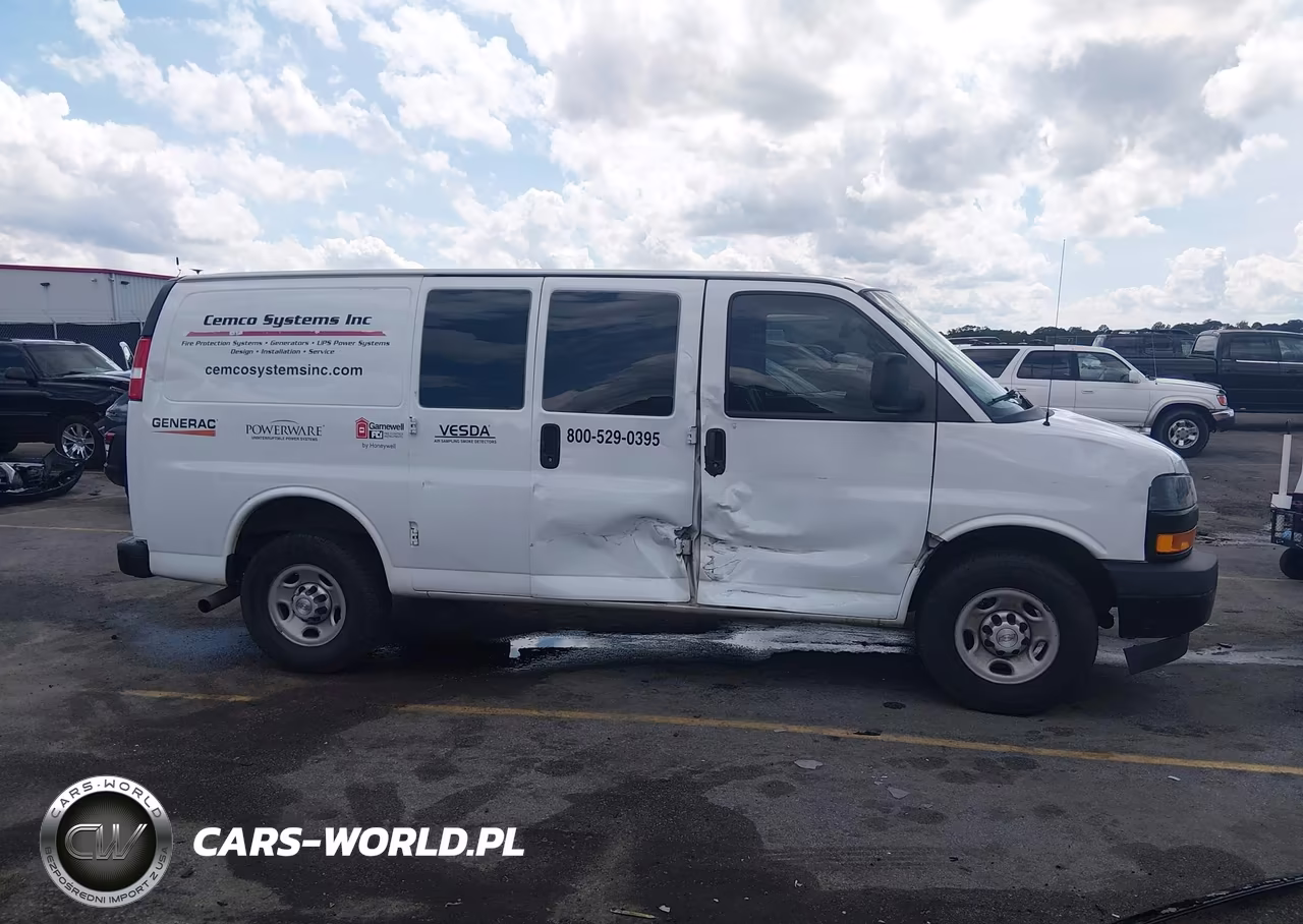 2018 Chevrolet Express 2500 Work Van VIN:1GCWGAFG5J1337095 - 13