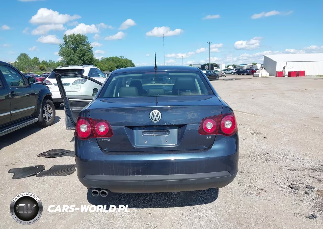 2010 Volkswagen Jetta Limited Edition VIN:3VWAX7AJ1AM083210 - 16
