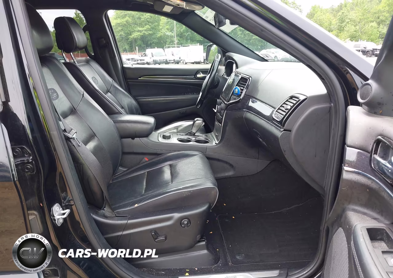 2020 Jeep Grand Cherokee Overland 4X4 VIN:1C4RJFCGXLC136090 - 5