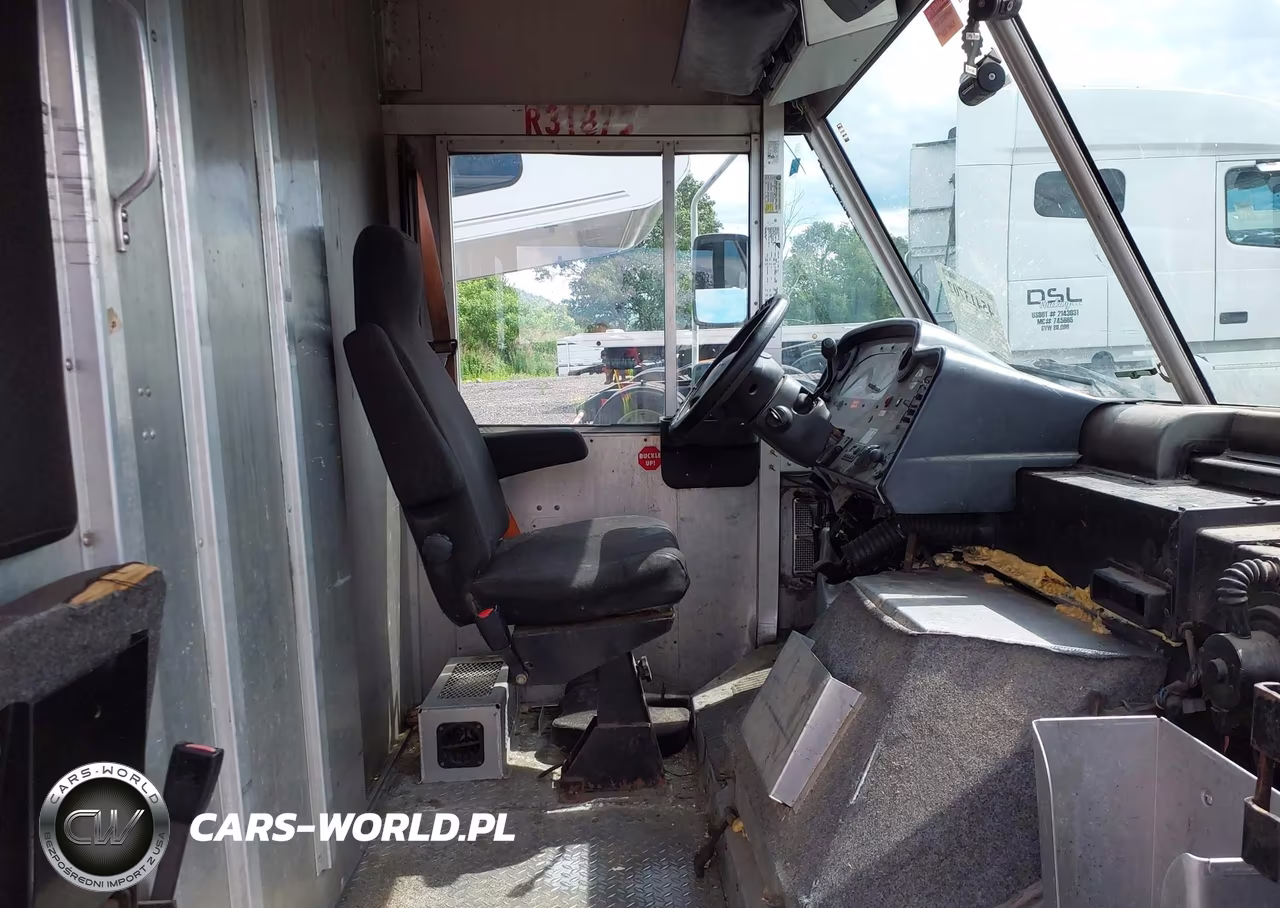 2007 Ford E-350 Stripped VIN:1FCJE39L07DA34608 - 7