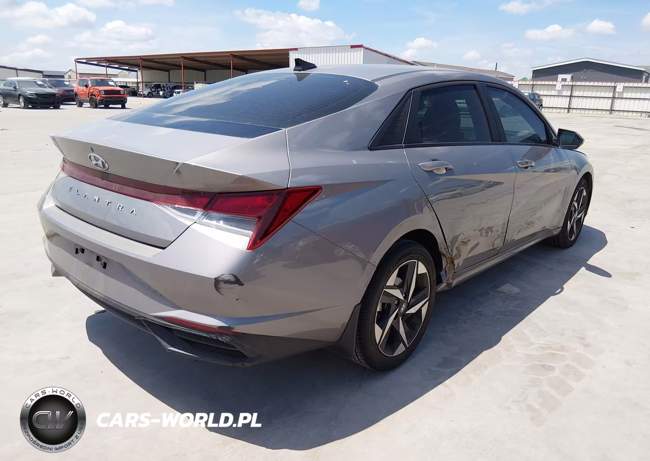 2023 Hyundai Elantra Sel VIN:KMHLS4AGXPU520313 - 4