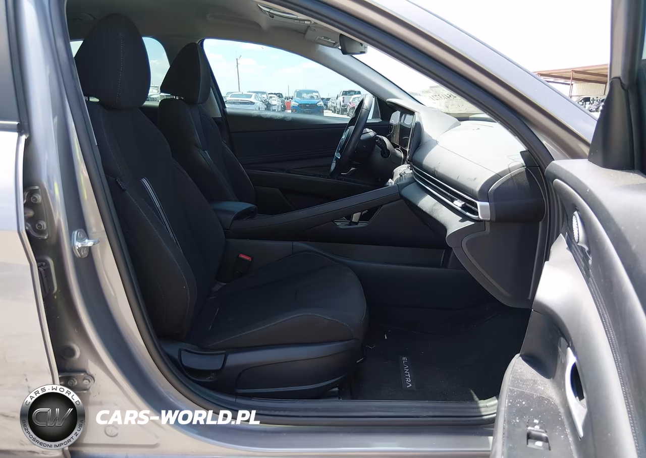 2023 Hyundai Elantra Sel VIN:KMHLS4AGXPU520313 - 5