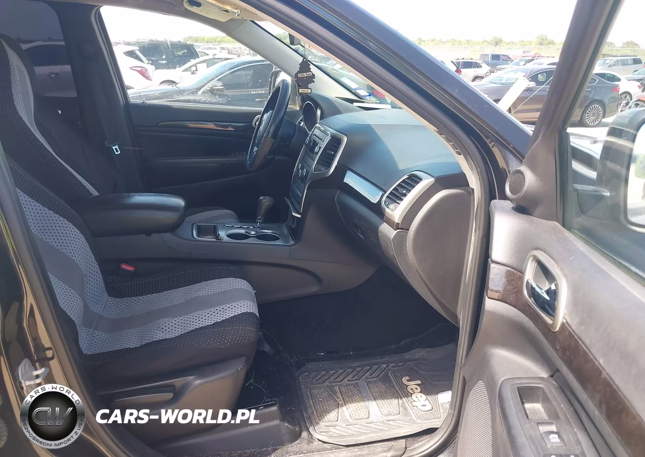 2013 Jeep Grand Cherokee Laredo VIN:1C4RJEAG3DC646683 - 5