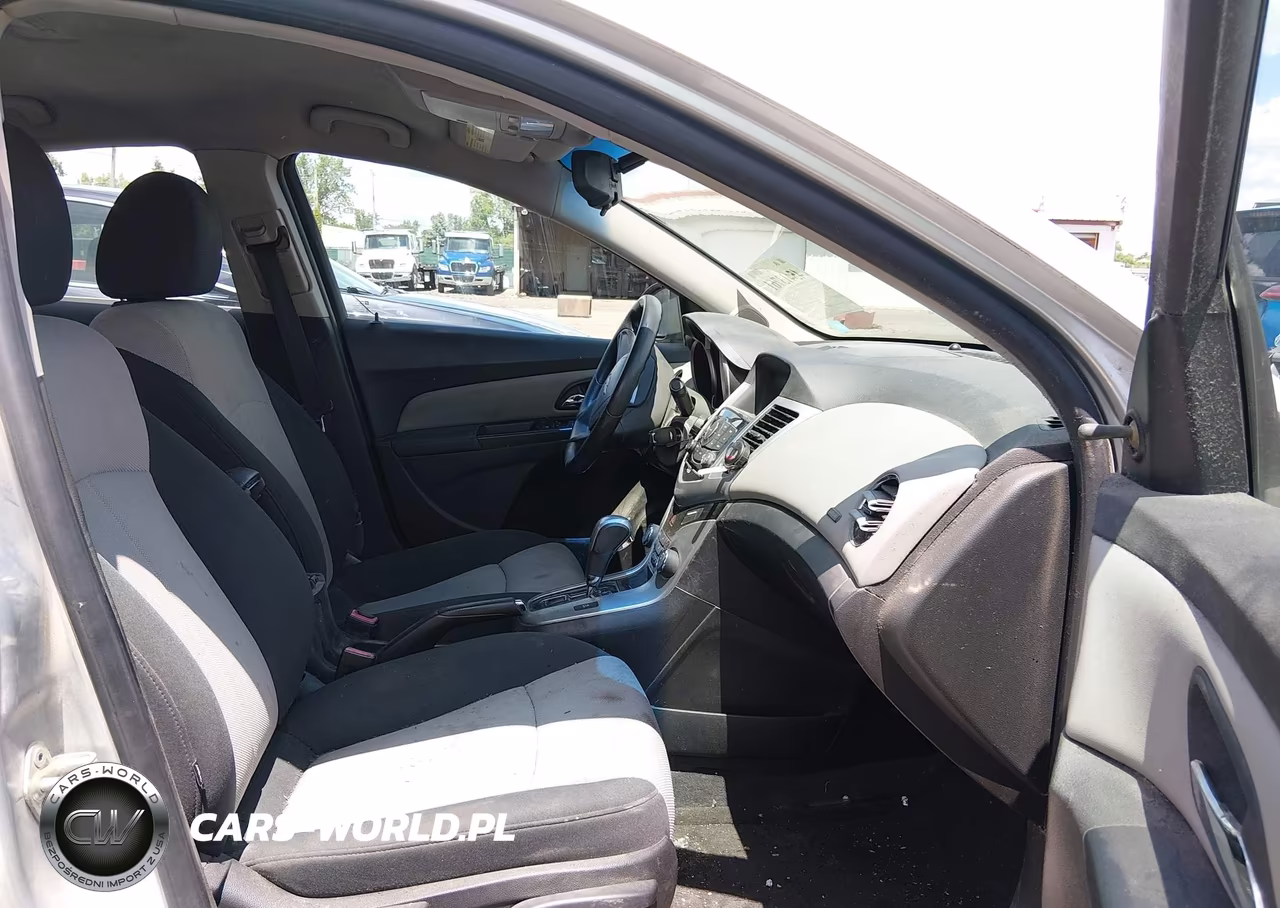 2011 Chevrolet Cruze Ls VIN:1G1PC5SH6B7243286 - 5