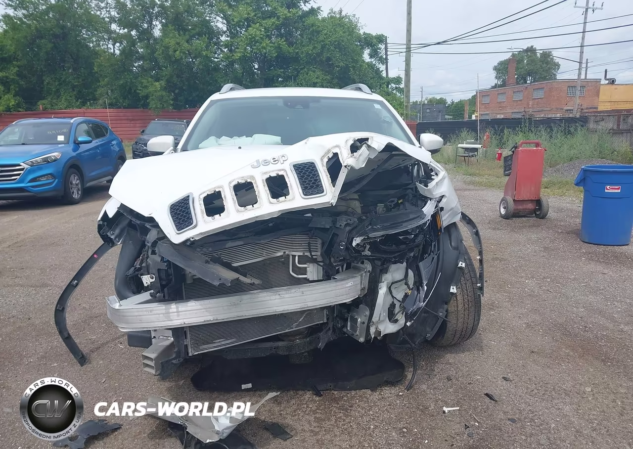 2021 Jeep Cherokee Latitude Lux 4X4 VIN:1C4PJMMX8MD158417 - 11