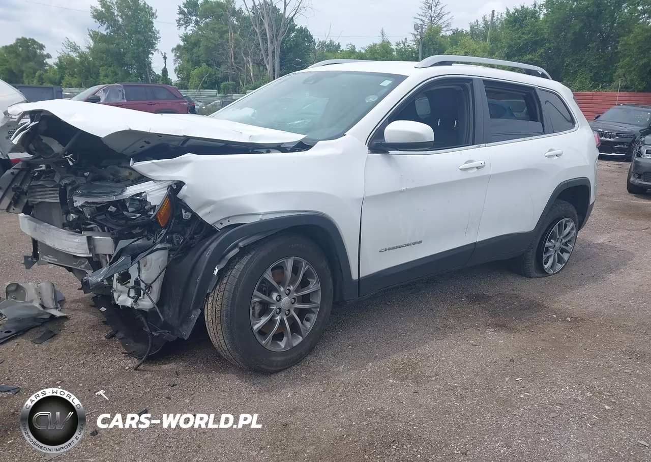 2021 Jeep Cherokee Latitude Lux 4X4 VIN:1C4PJMMX8MD158417 - 2