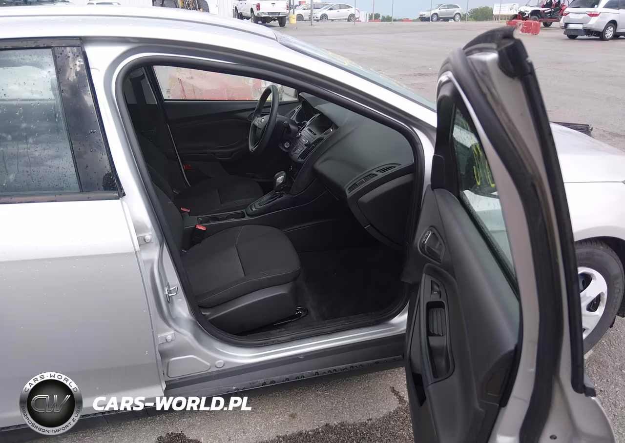 2015 Ford Focus S VIN:1FADP3E23FL248457 - 5