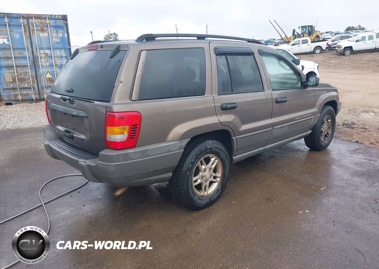 2002 Jeep Grand Cherokee Laredo VIN:1J4GX48S32C127084 - 4