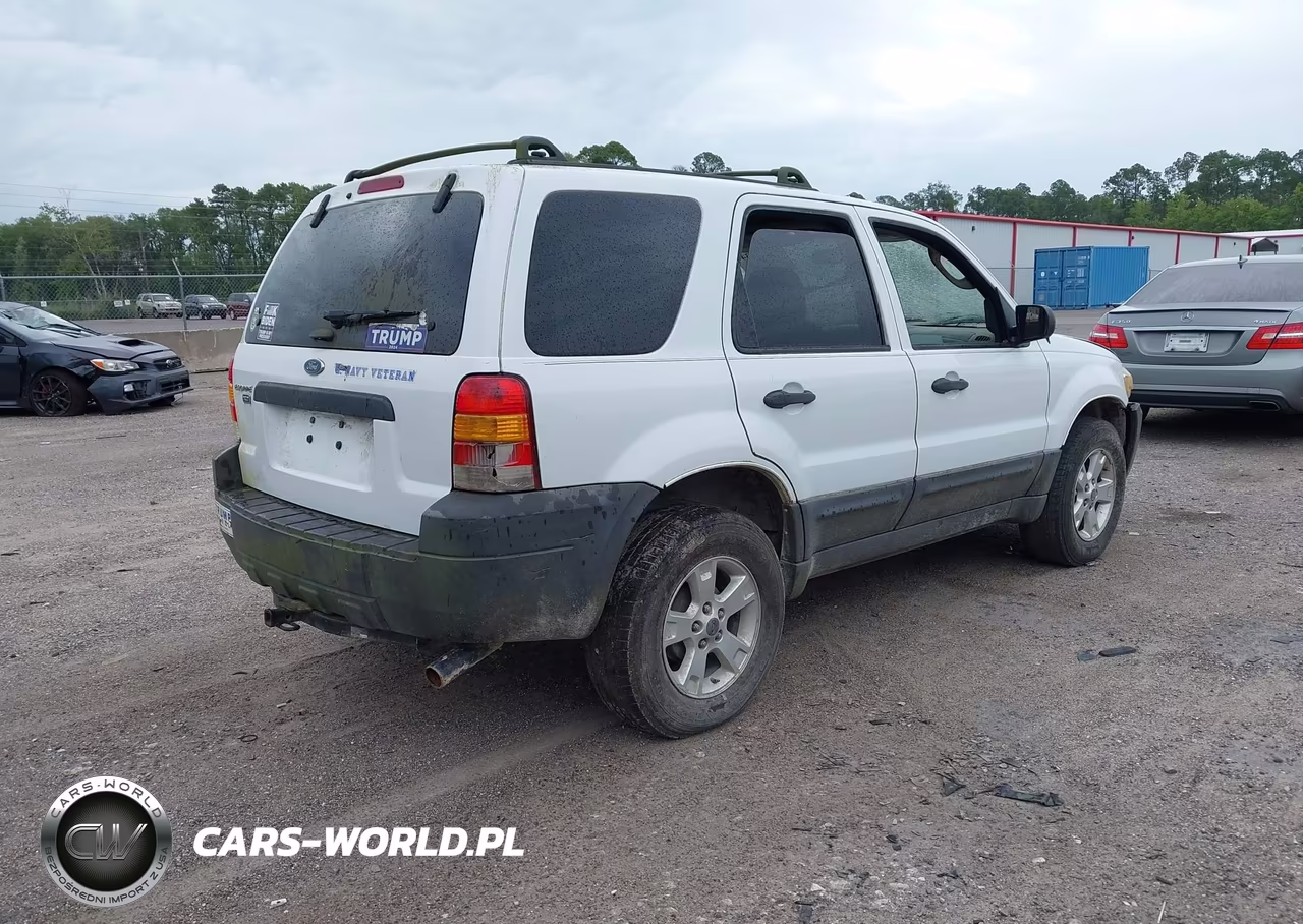 2007 Ford Escape Xlt VIN:1FMYU03Z67KA60747 - 4