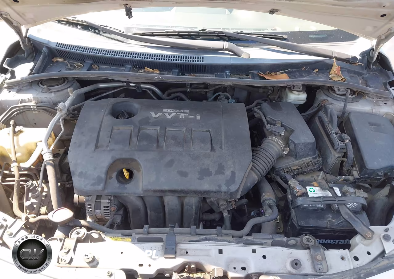 2010 Toyota Corolla Le VIN:1NXBU4EE6AZ186805 - 10