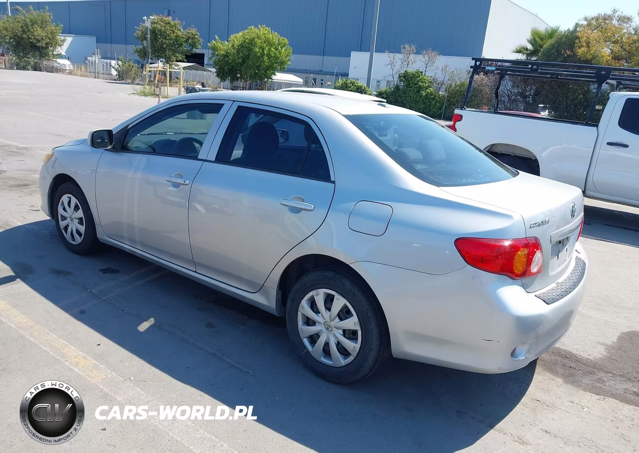 2010 Toyota Corolla Le VIN:1NXBU4EE6AZ186805 - 3