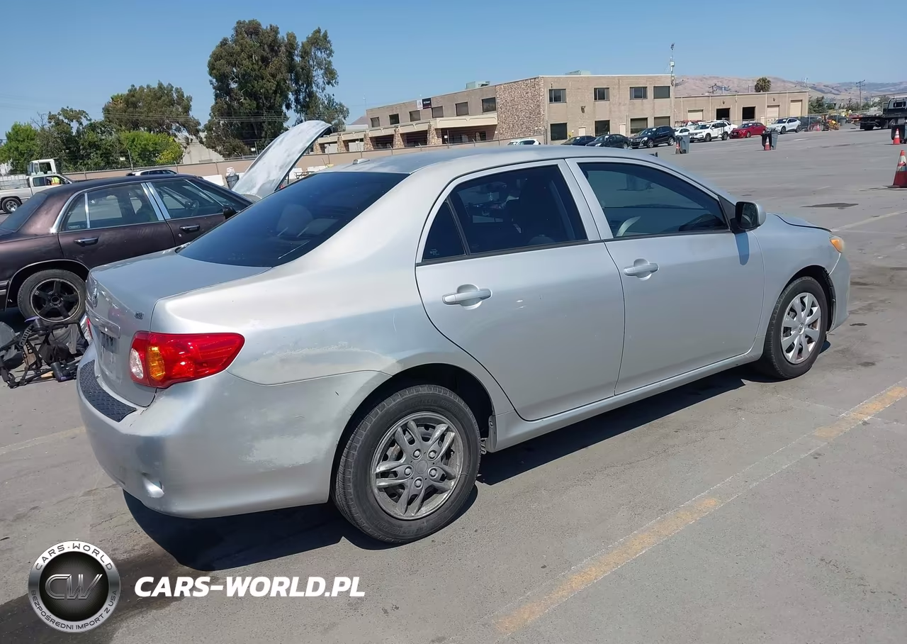 2010 Toyota Corolla Le VIN:1NXBU4EE6AZ186805 - 4