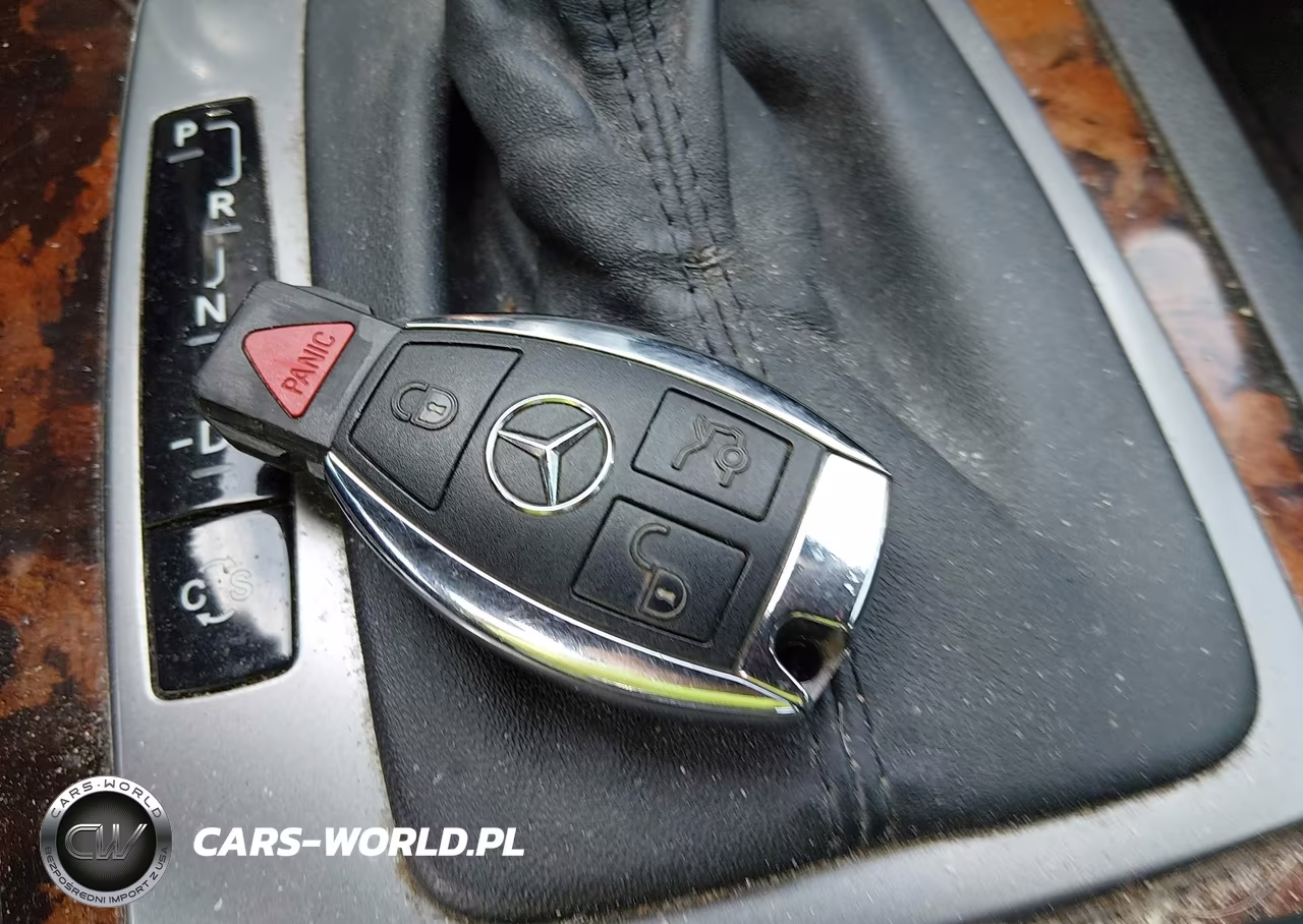 2010 Mercedes-Benz C 300 Luxury 4Matic-Sport 4Matic VIN:WDDGF8BB7AF432860 - 11