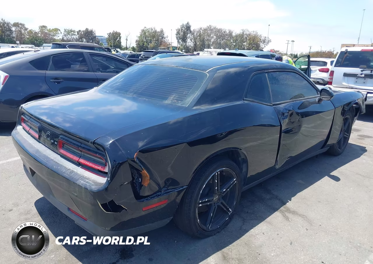 2016 Dodge Challenger Sxt VIN:2C3CDZAG5GH131565 - 4