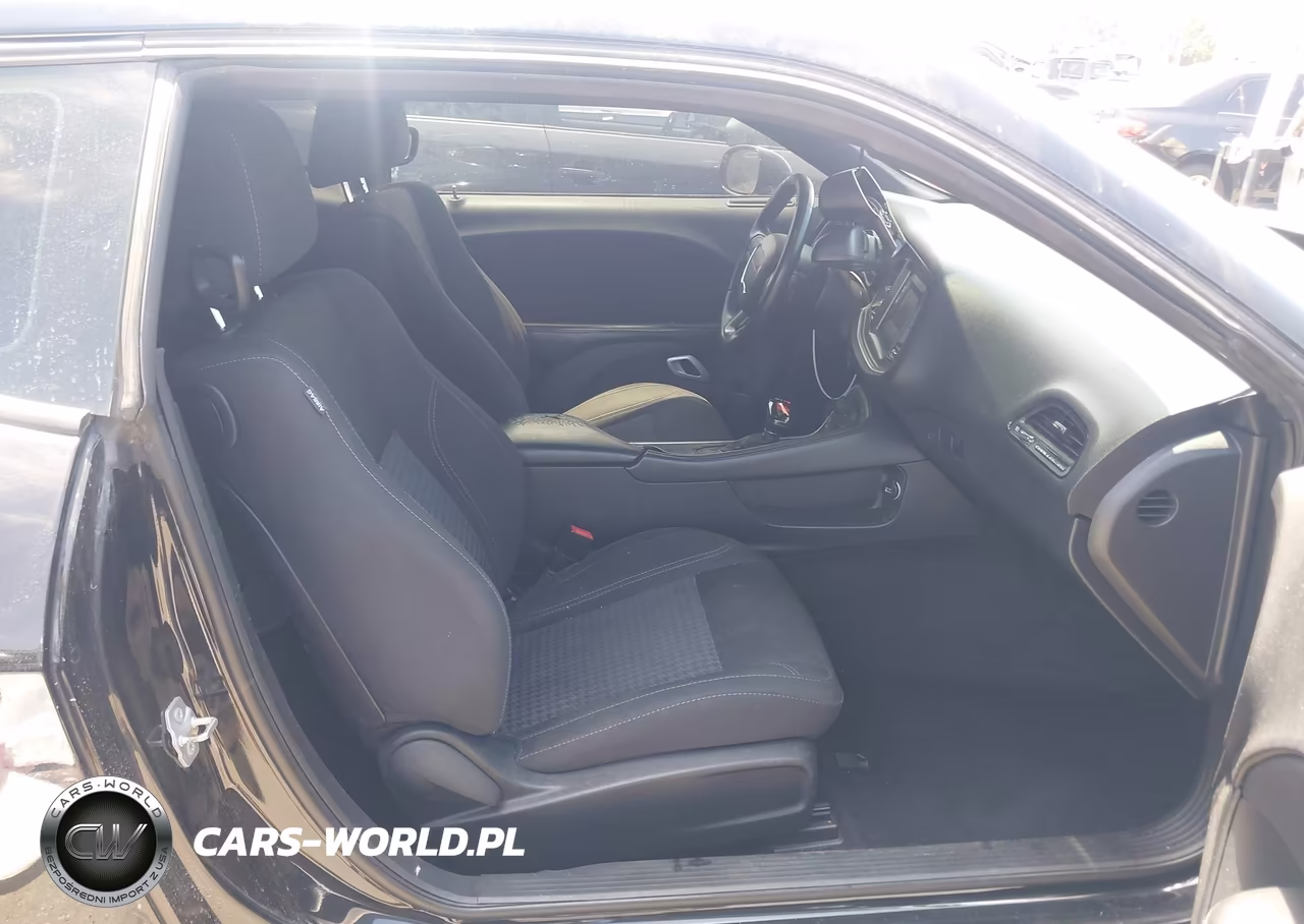 2016 Dodge Challenger Sxt VIN:2C3CDZAG5GH131565 - 5