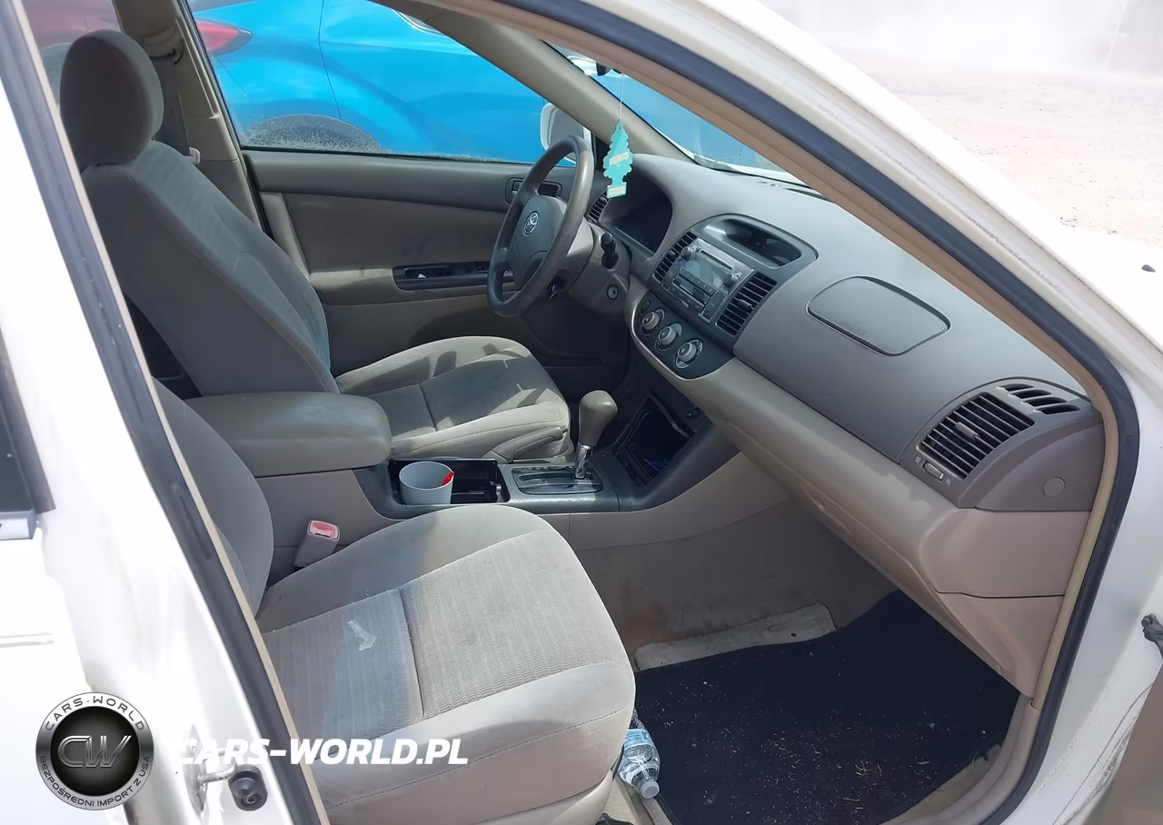 2005 Toyota Camry Le VIN:4T1BE32K75U009087 - 5