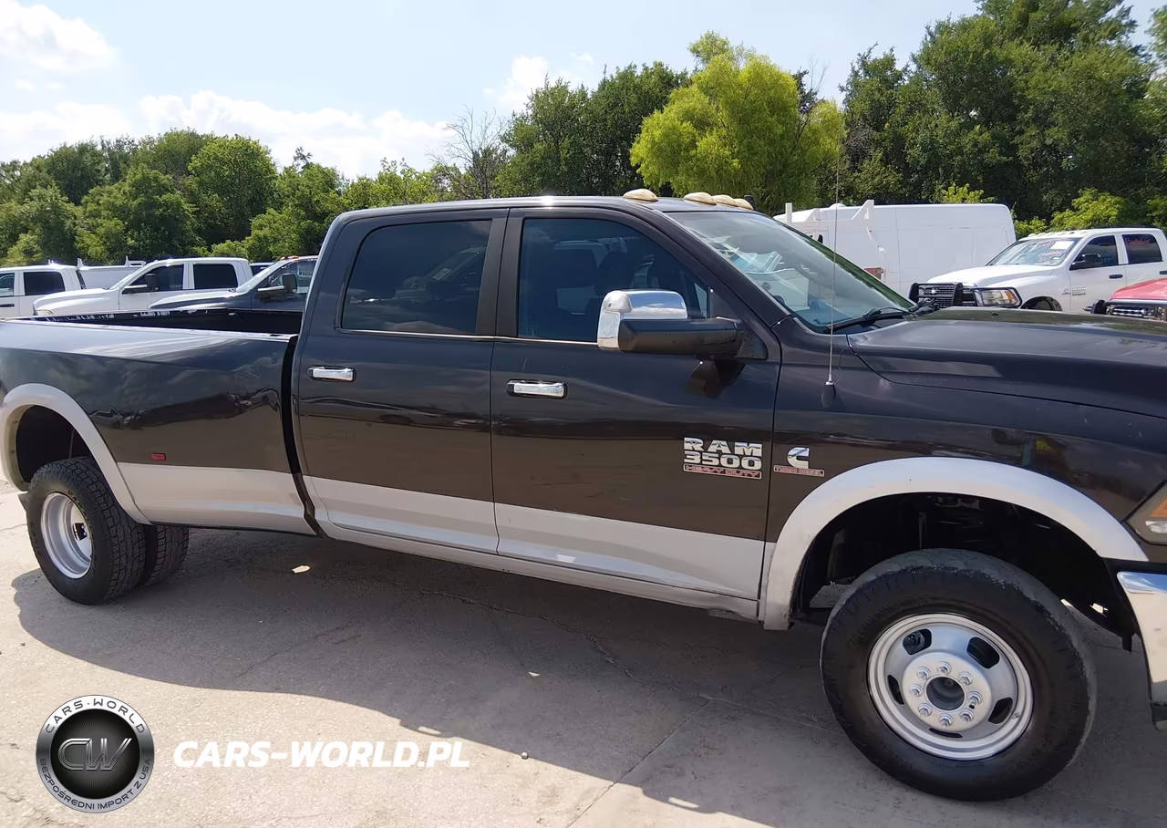 2016 Ram 3500 Laramie VIN:3C63RRJL6GG242899 - 13