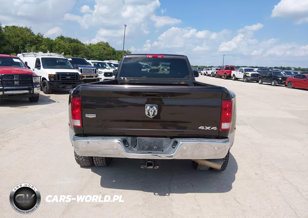 2016 Ram 3500 Laramie VIN:3C63RRJL6GG242899 - 15