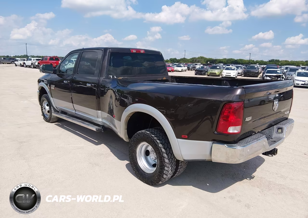 2016 Ram 3500 Laramie VIN:3C63RRJL6GG242899 - 3