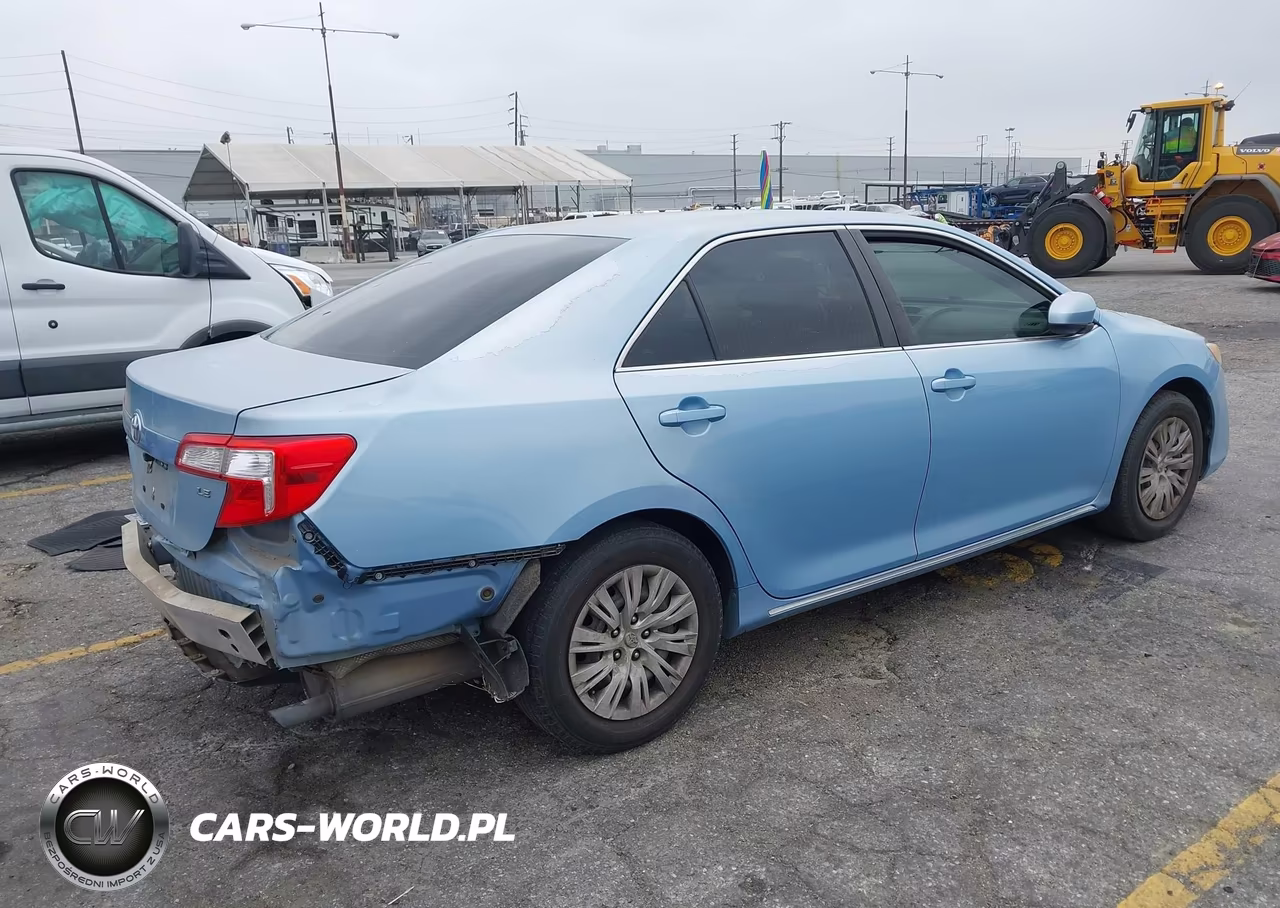 2012 Toyota Camry Se-Le-Xle VIN:4T4BF1FK7CR234897 - 4