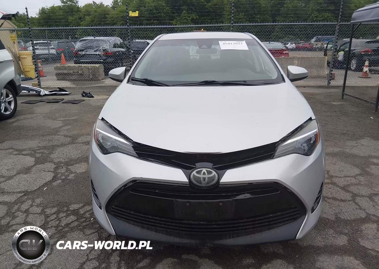 2017 Toyota Corolla Le VIN:2T1BURHE8HC850137 - 12