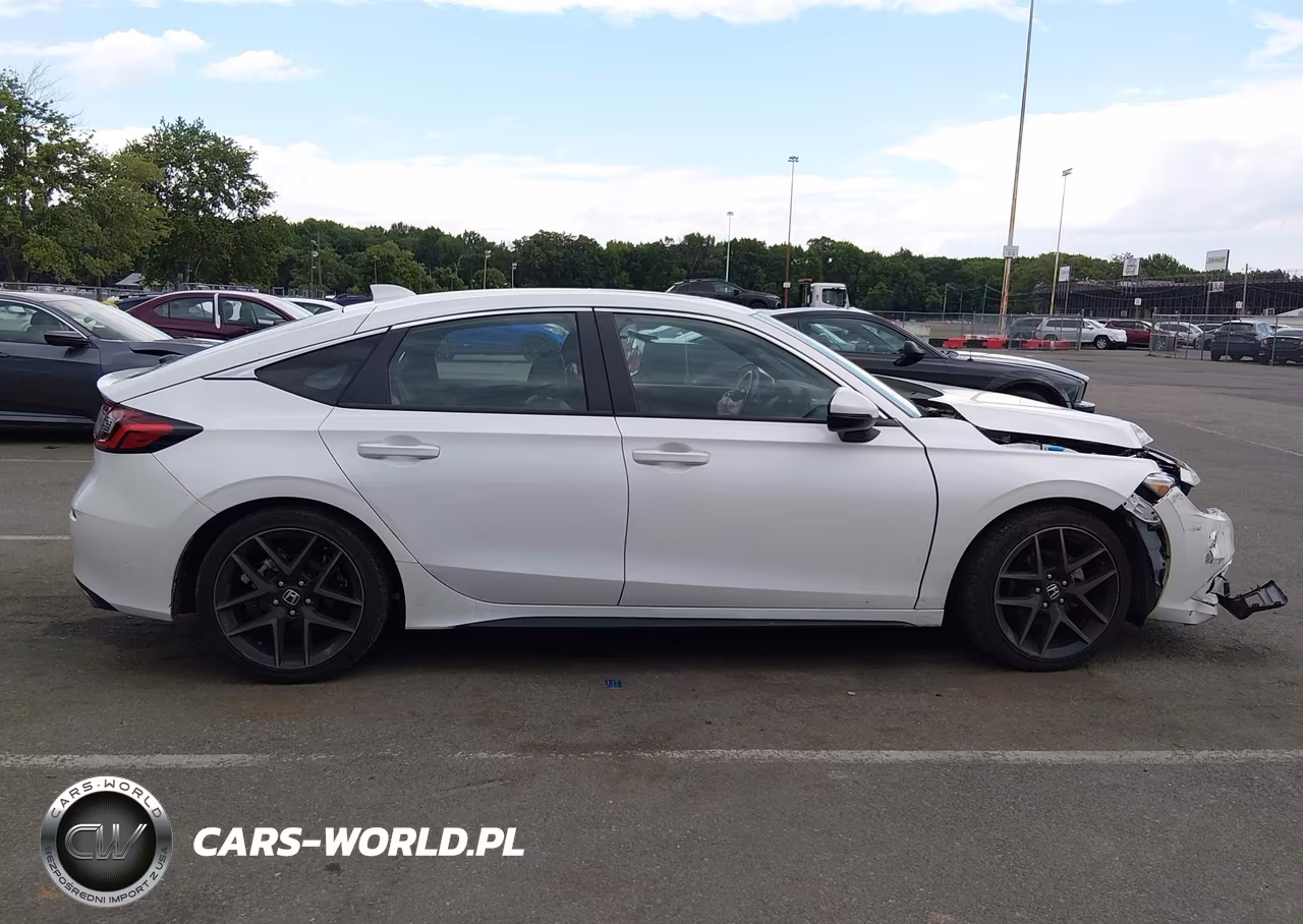 2024 Honda Civic Sport Touring VIN:19XFL1G80RE030719 - 13