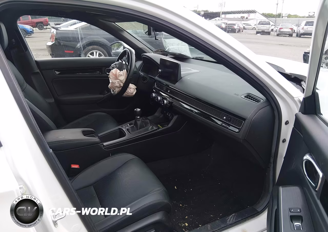 2024 Honda Civic Sport Touring VIN:19XFL1G80RE030719 - 5