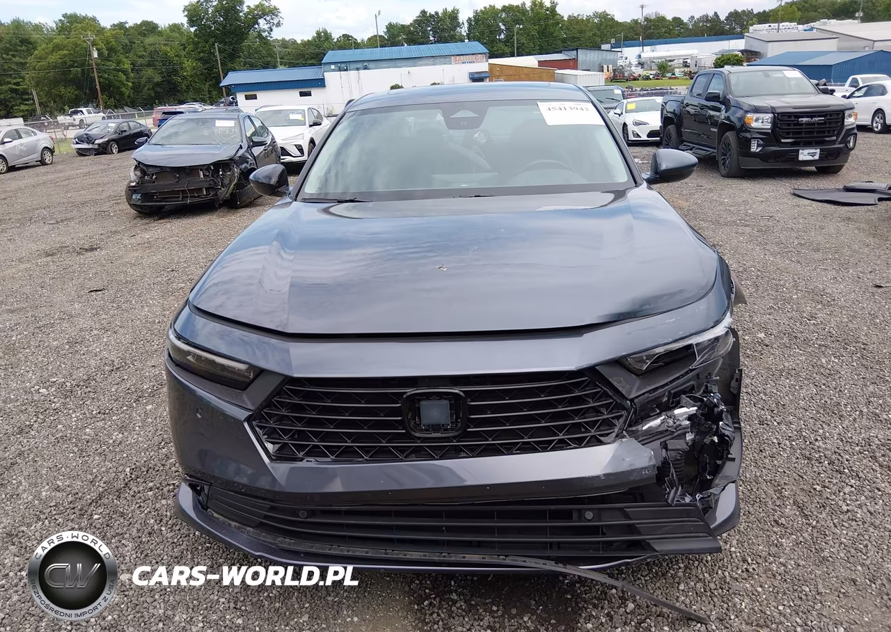 2023 Honda Accord Hybrid Touring VIN:1HGCY2F81PA030578 - 13